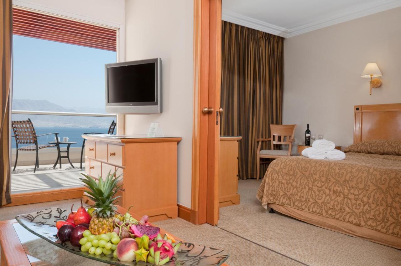 Aria Ξενοδοχείο Ελάτ Εξωτερικό φωτογραφία A room at the hotel