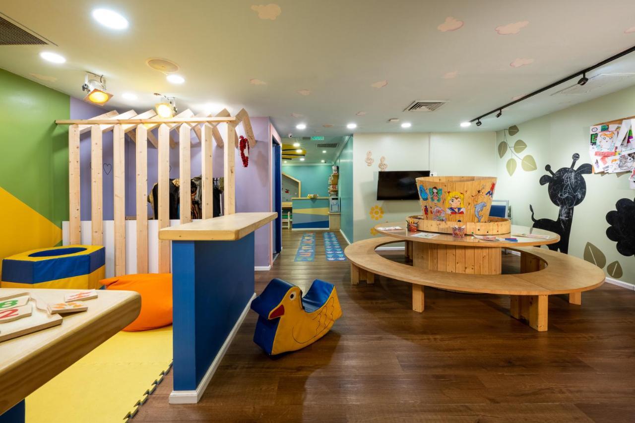 Aria Ξενοδοχείο Ελάτ Εξωτερικό φωτογραφία The Children's Hospital