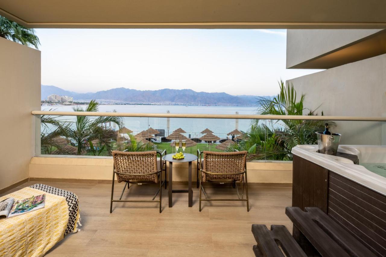 Aria Ξενοδοχείο Ελάτ Εξωτερικό φωτογραφία A view from a suite at the resort